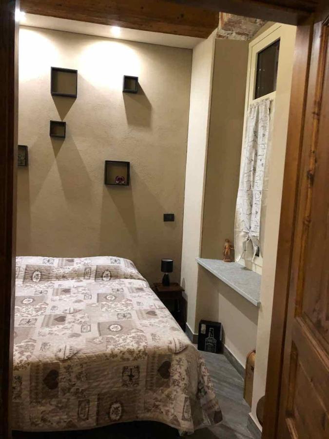 Lovely Apartments in centro Storico a Cuneo Esterno foto