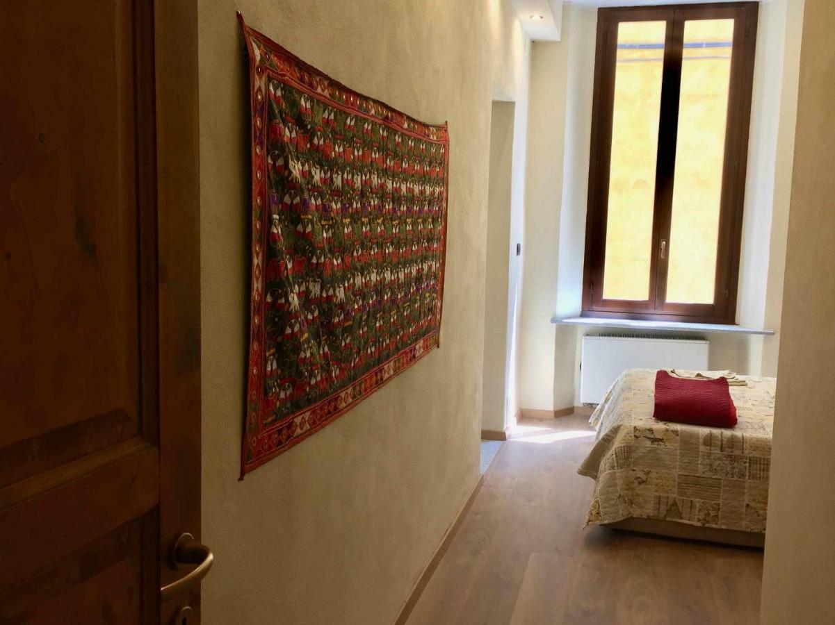 Lovely Apartments in centro Storico a Cuneo Esterno foto