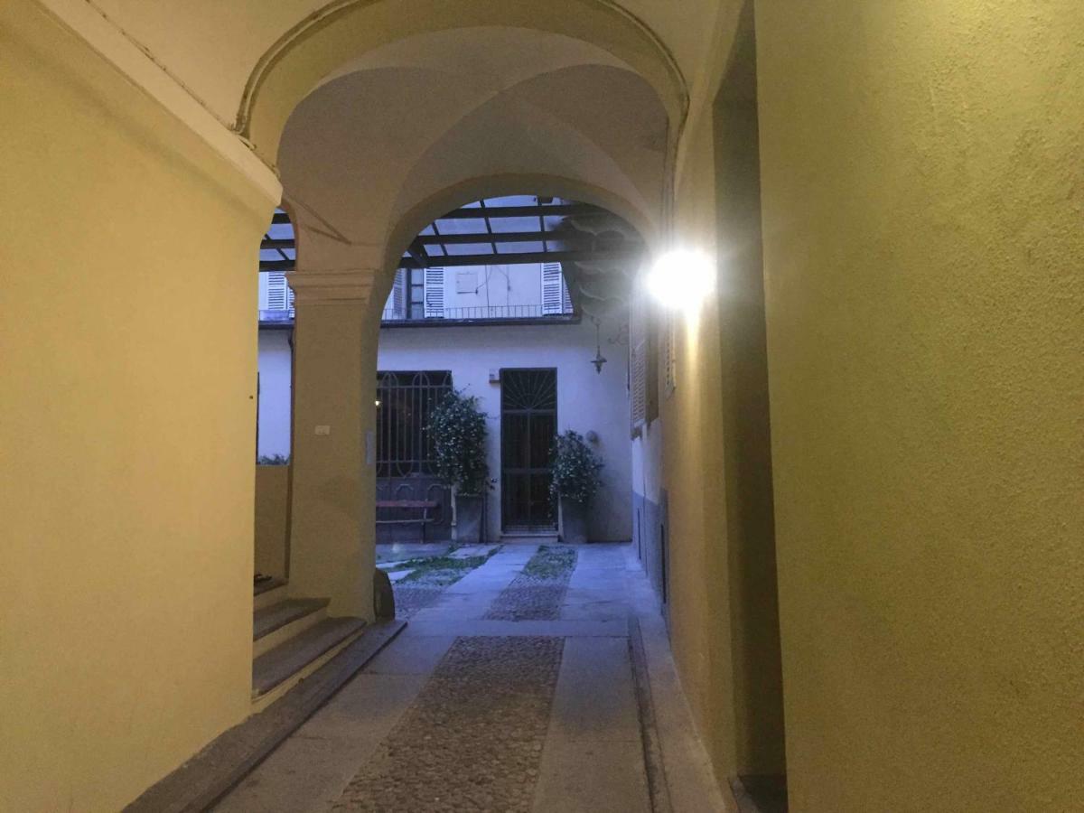 Lovely Apartments in centro Storico a Cuneo Esterno foto