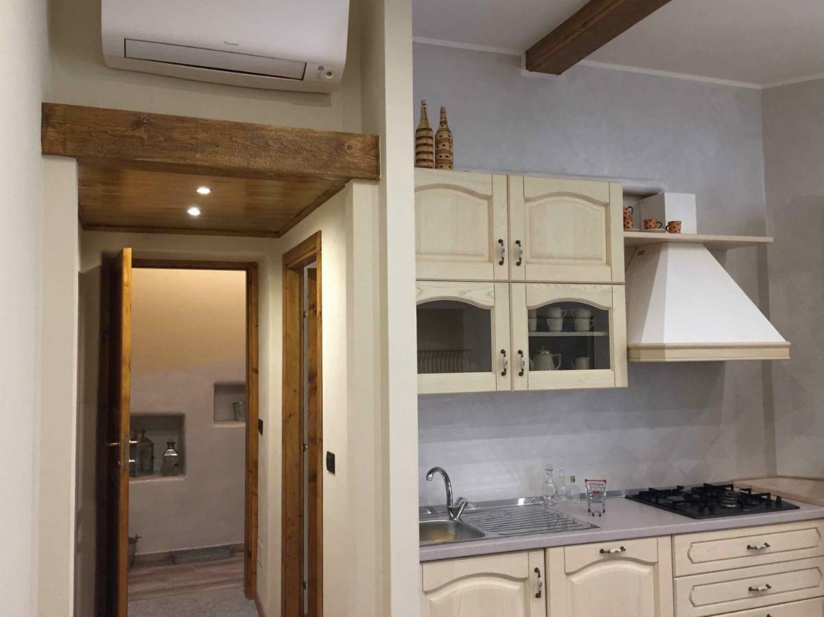 Lovely Apartments in centro Storico a Cuneo Esterno foto
