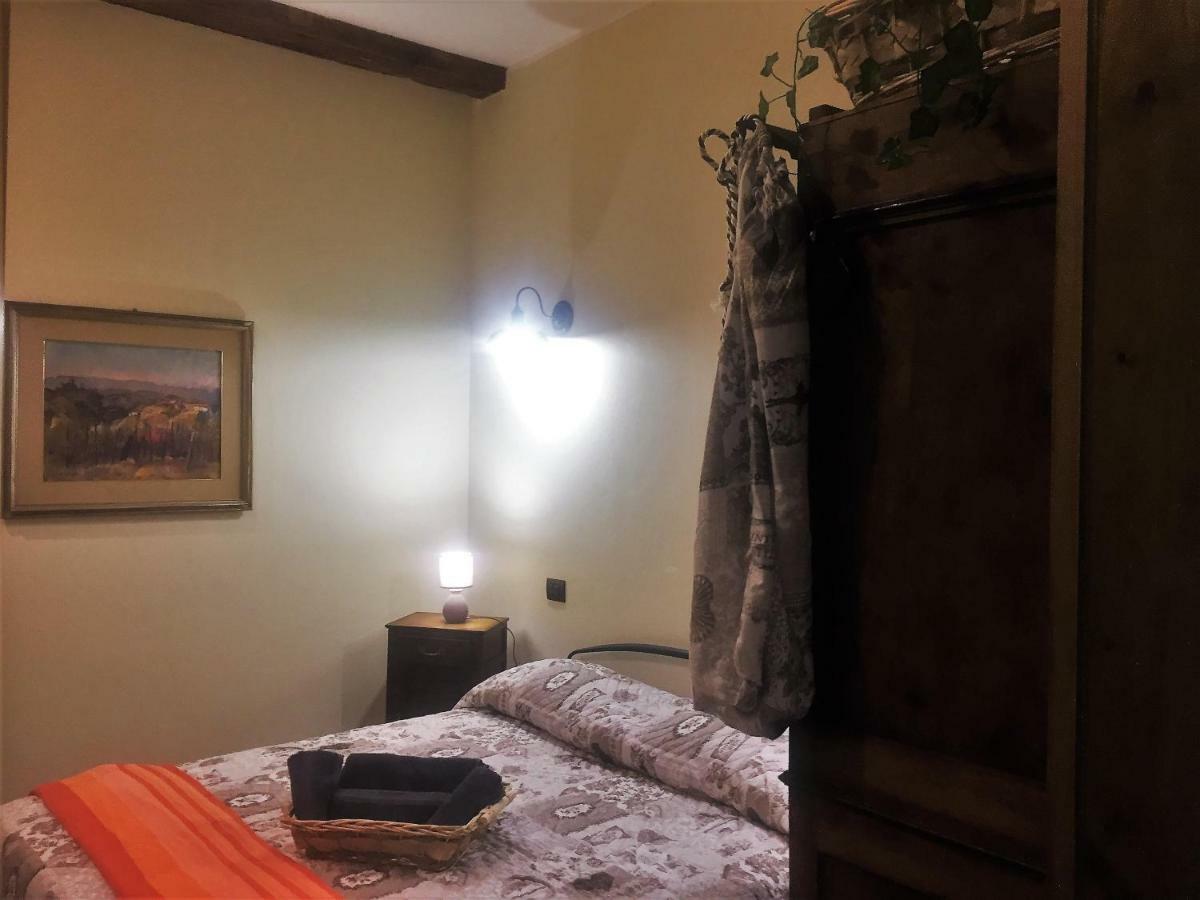 Lovely Apartments in centro Storico a Cuneo Esterno foto